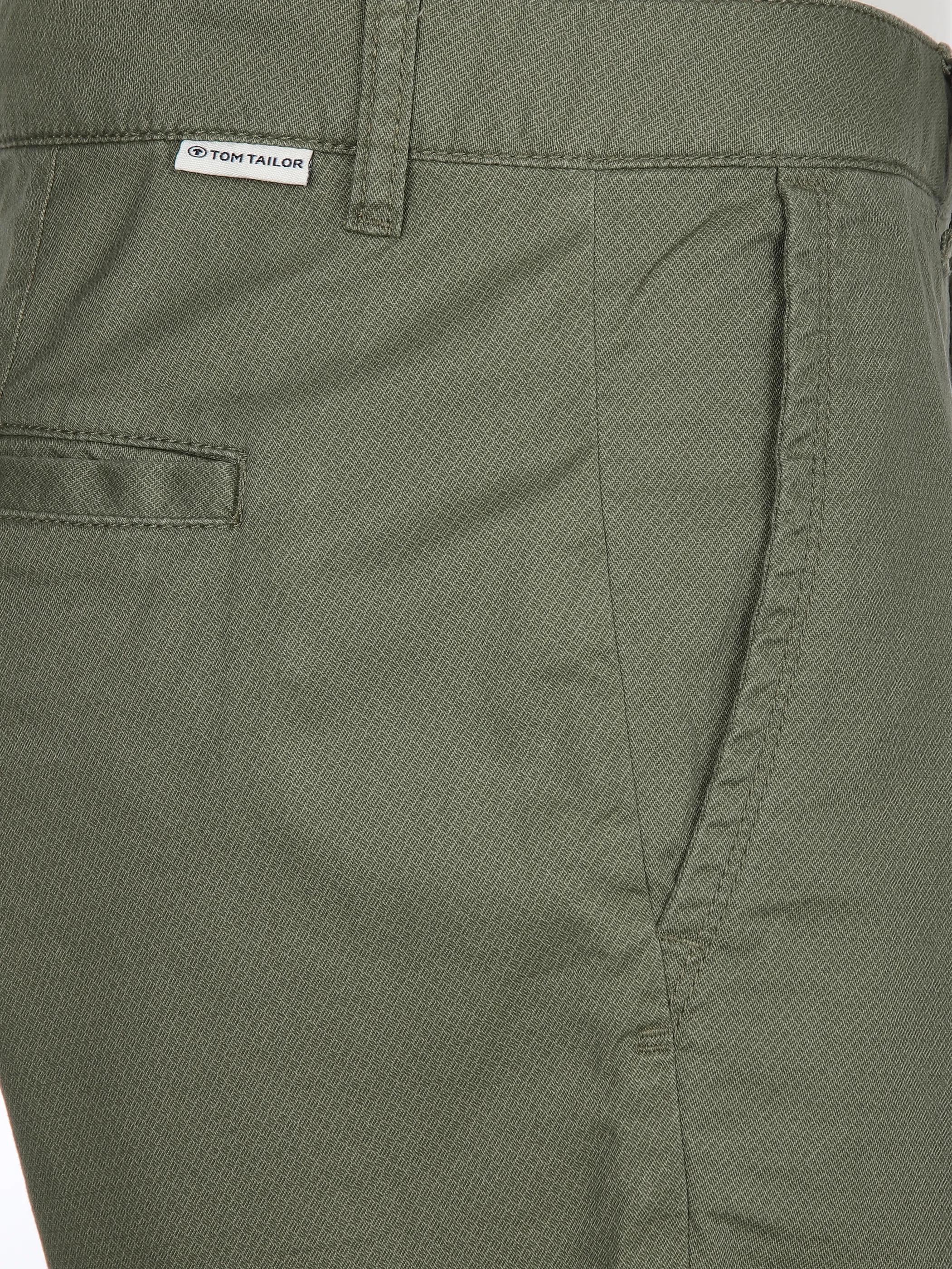 Tom Tailor 1043529 regular chino shorts Grün 895626 34696 4