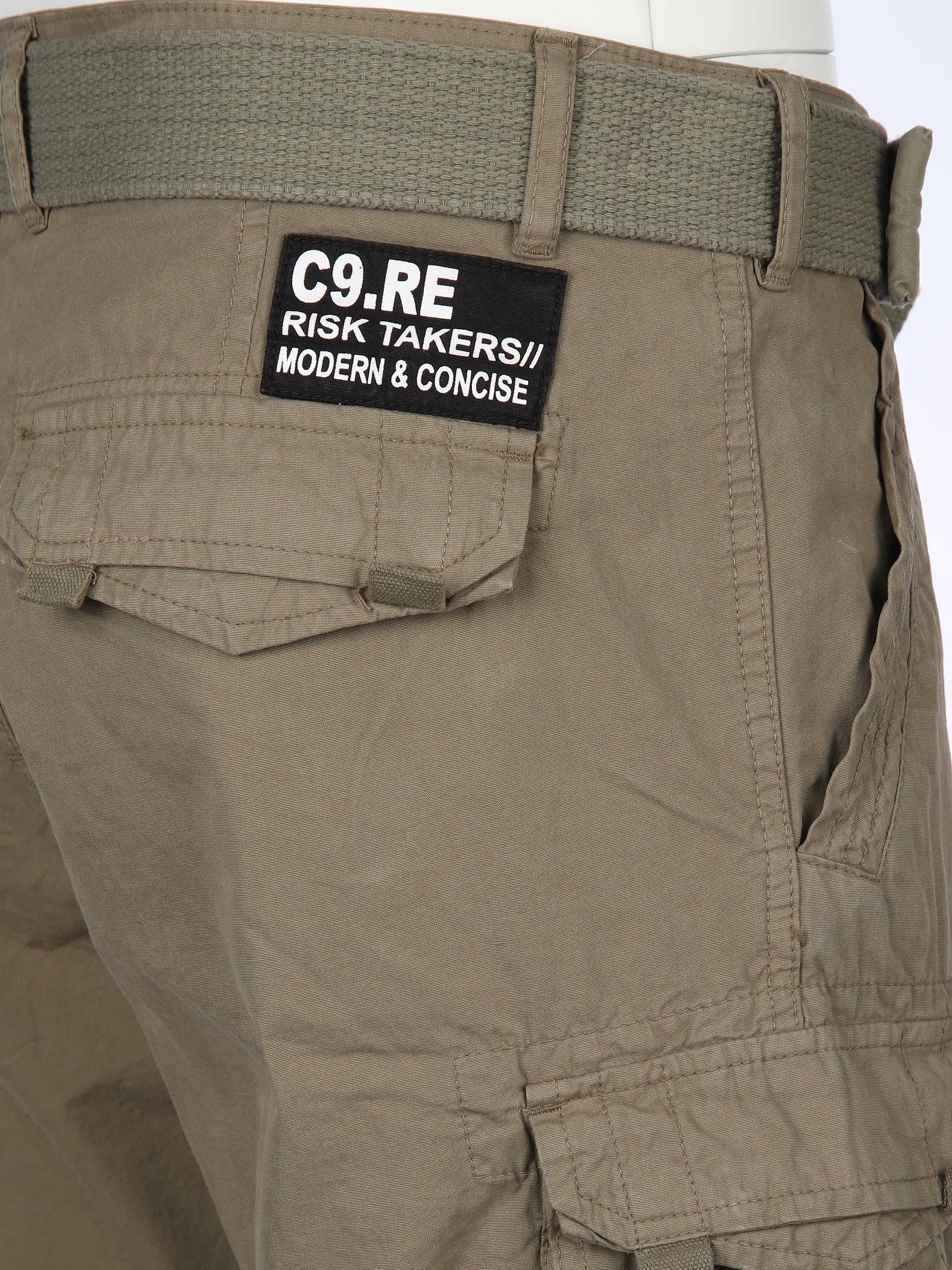 IX-O YF-He- Cargo-Bermuda Oliv 891820 KHAKI 4