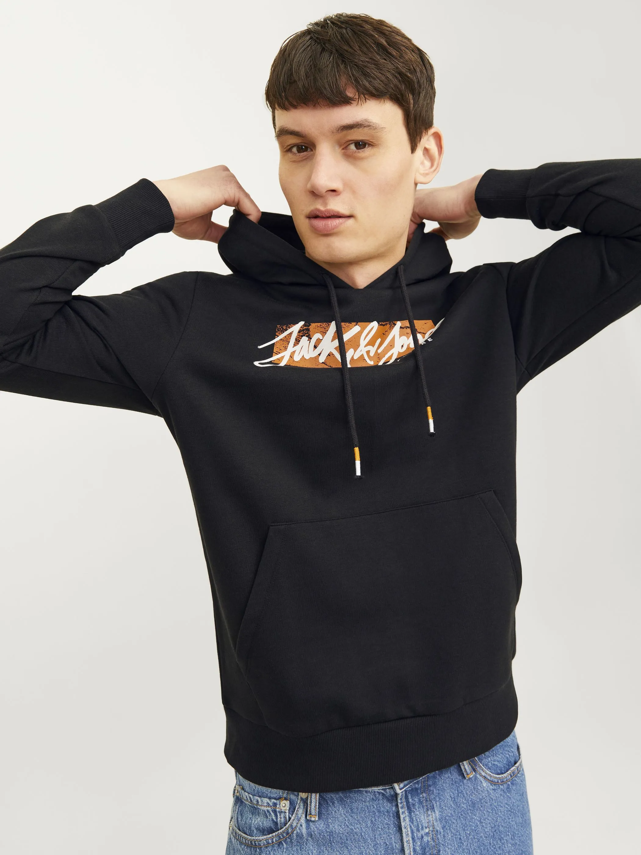 Jack Jones 12256807 JJTILEY SWEAT HOOD LN Schwarz 898089 178012