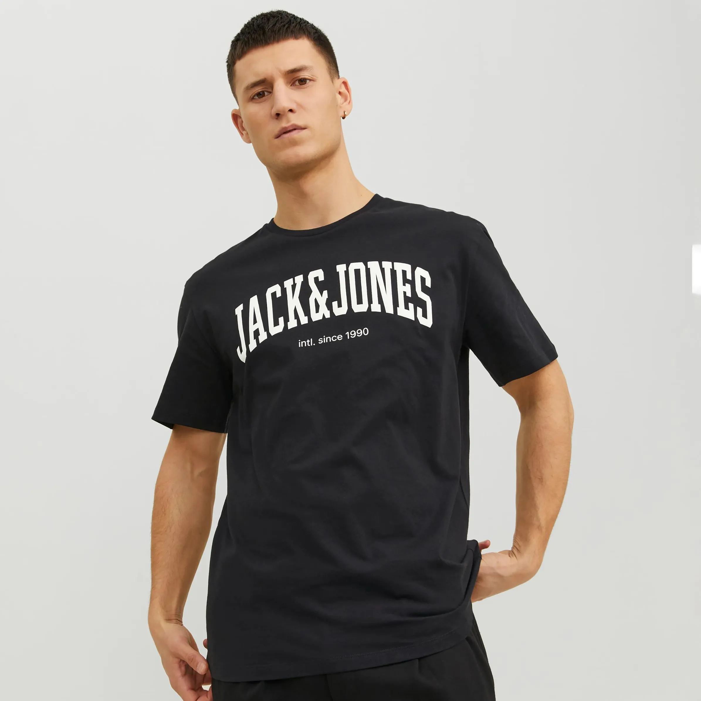 Jack Jones 12236514 JJEJOSH TEE SS CREW N Schwarz 878867 178012 4