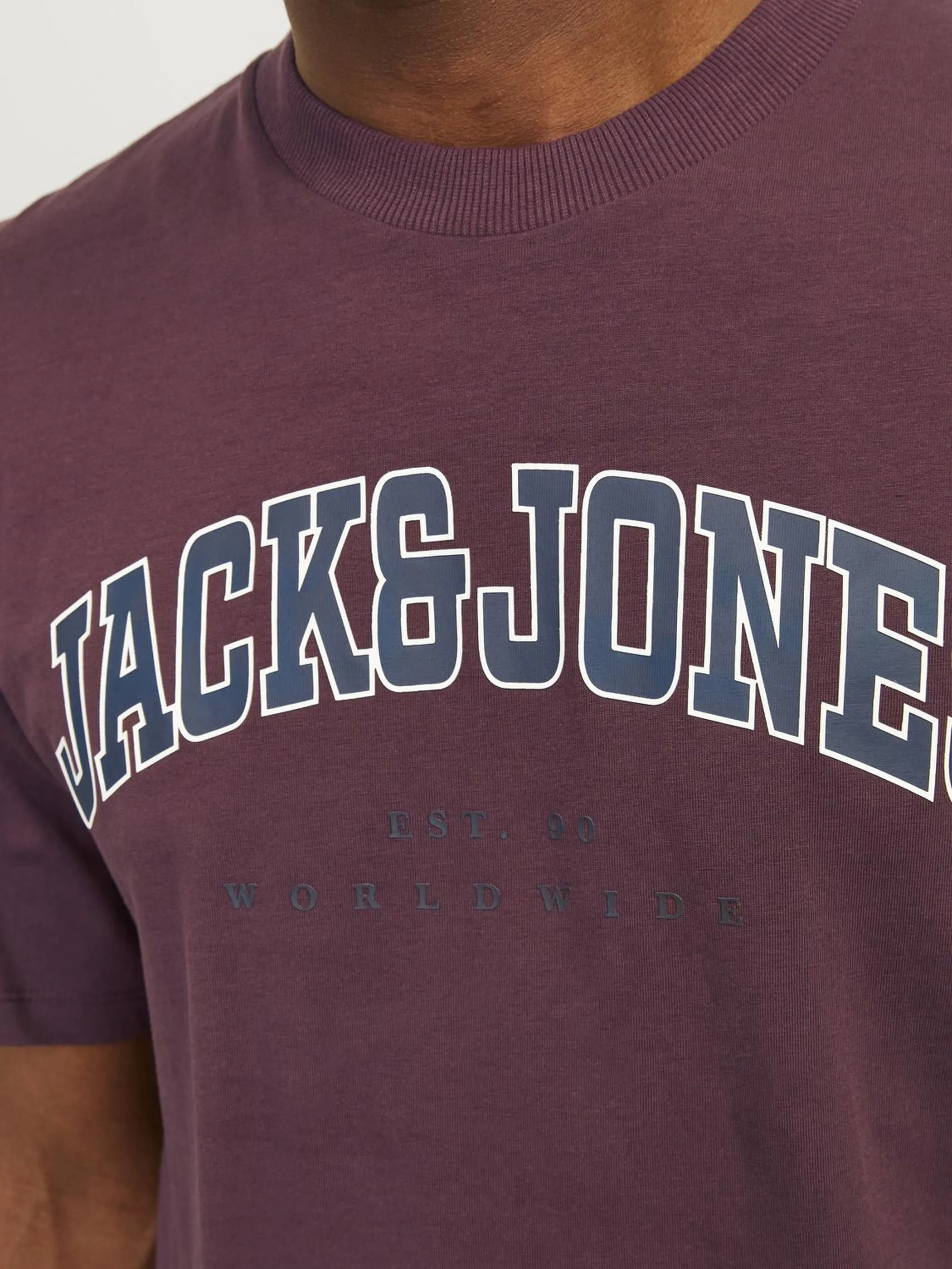 Jack Jones 12257579 JJECALEB VARSITY TEE Rot 895766 176858 3